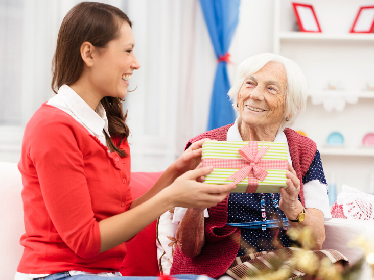 Holidays with loved ones in assisted living | Cottage Grove Place